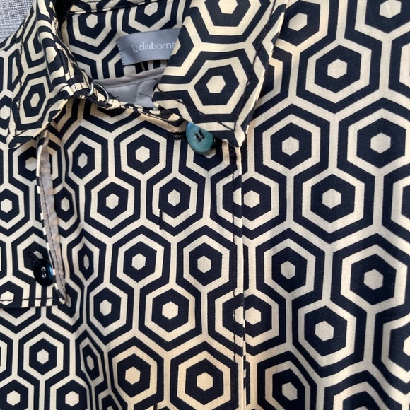 Trench coat, geometric trench coat, lined raincoat, Liz Claiborne coat - Picture 2 of 7